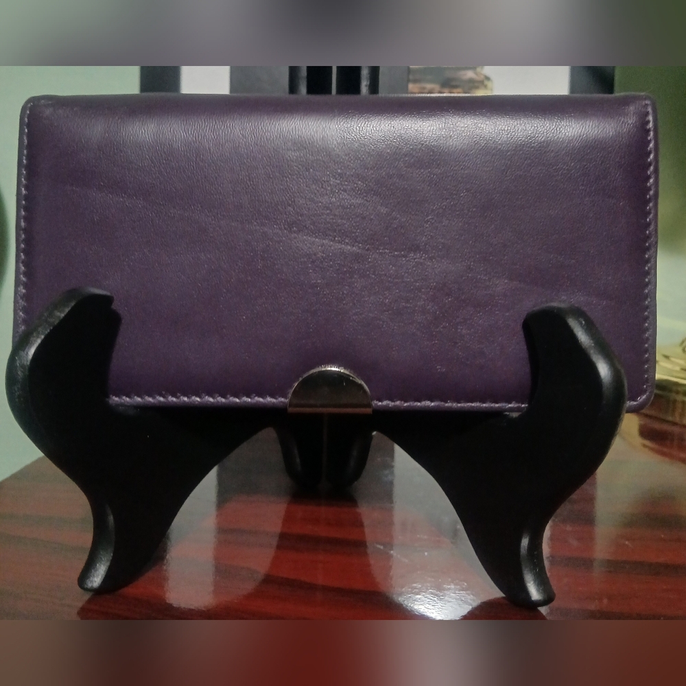 NWOT Safe Keeper Leather Wallet